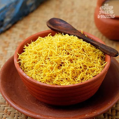 GRAND SWEETS and SNACKS OMPODI from Lakshmi Stores